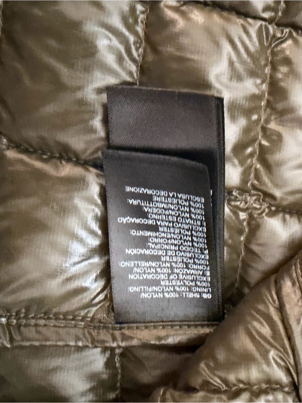 The North Face Shiny Olive Quilted Packable Jacket with Embroidered Logo - Picture 4 of 6